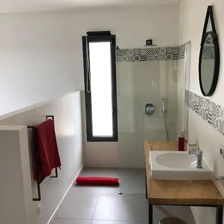 Contemporaine Vue Mer-vignobles,piscine-spa *