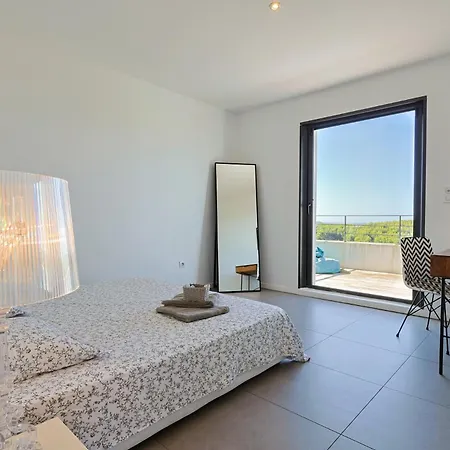 Contemporaine Vue Mer-vignobles,piscine-spa *